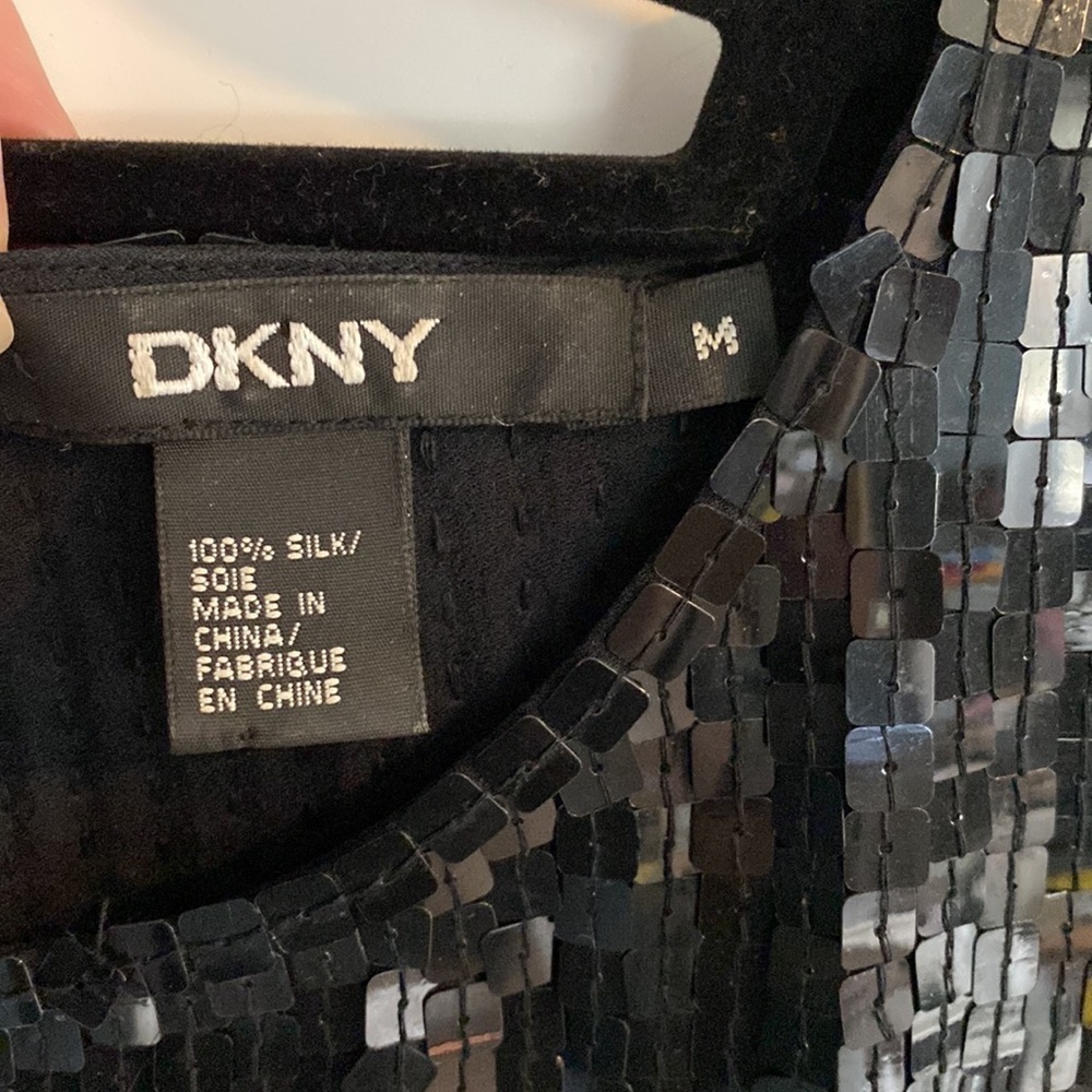 DKNY Silk Sequin Black Shell Top - Picture 6 of 8